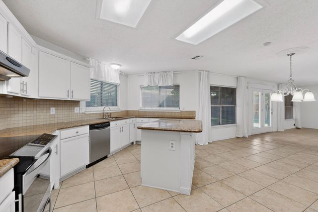 4172 Jenny Lake Trail, Fort Worth, TX 76244