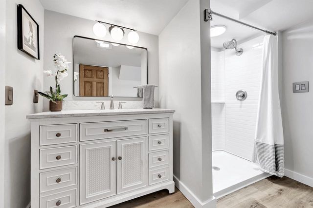 663 CHESTNUT STREET, Neenah, WI 54956