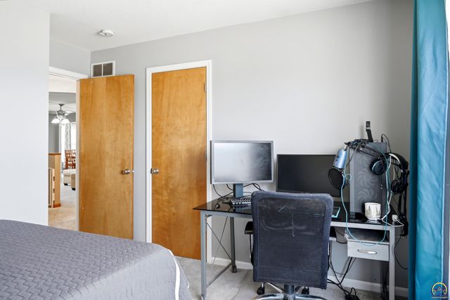 3832 NW Cherry Creek DR, Topeka, KS 66618