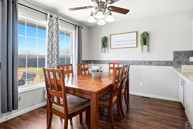 3832 NW Cherry Creek DR, Topeka, KS 66618