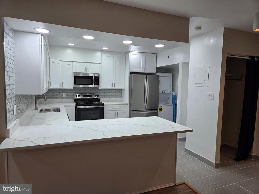 6711 PARK HEIGHTS AVE #115, Baltimore, MD 21215