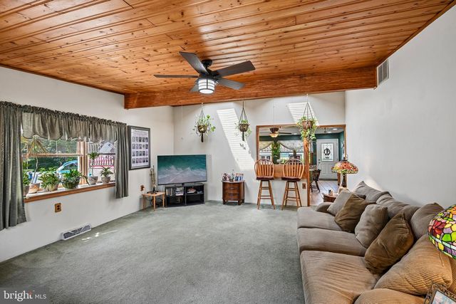 51 NASSAU RD, Lumberton, NJ 08048