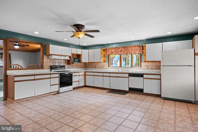 51 NASSAU RD, Lumberton, NJ 08048