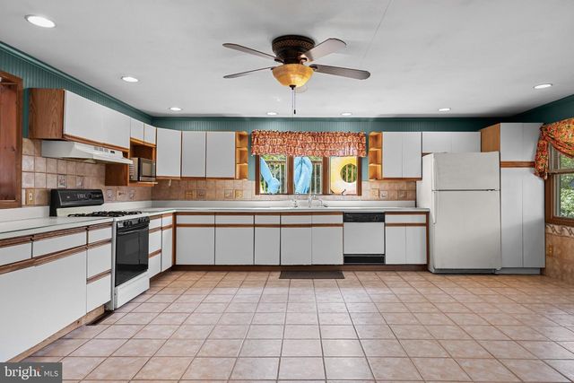 51 NASSAU RD, Lumberton, NJ 08048
