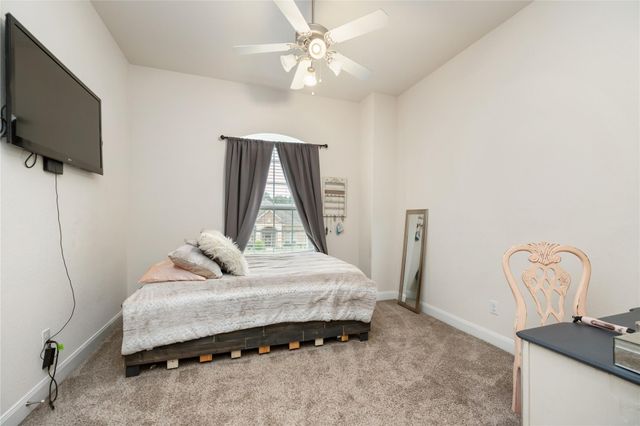 15311 Icet Creek Avenue, Mont Belvieu, TX 77523