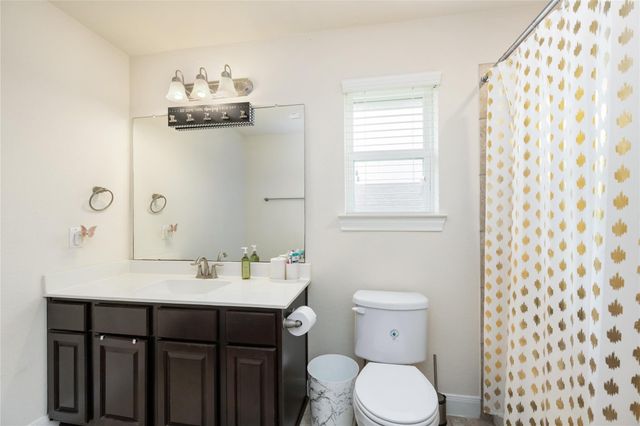 15311 Icet Creek Avenue, Mont Belvieu, TX 77523