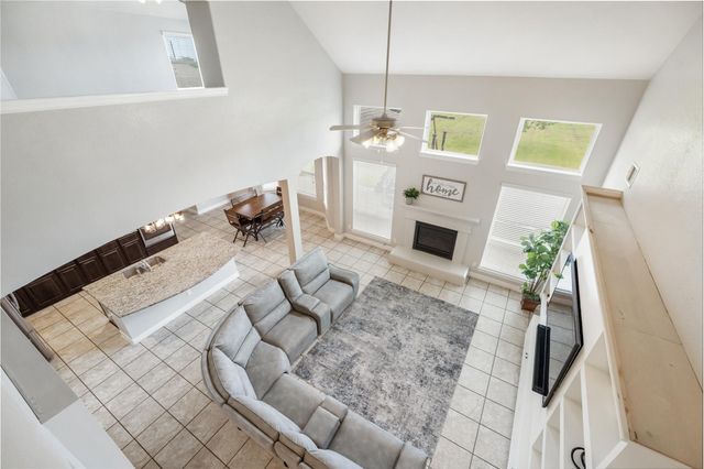 15311 Icet Creek Avenue, Mont Belvieu, TX 77523