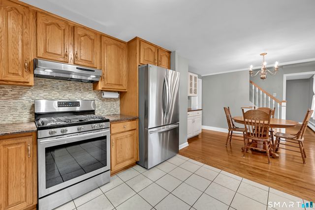 48 Peter Parley Row, Berlin, CT 06037