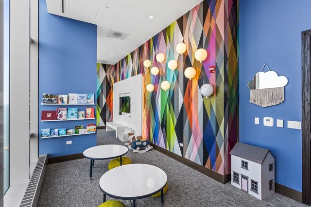 363 E Wacker Drive 6106, Chicago, IL 60601