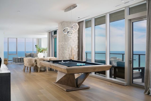 363 E Wacker Drive 6106, Chicago, IL 60601