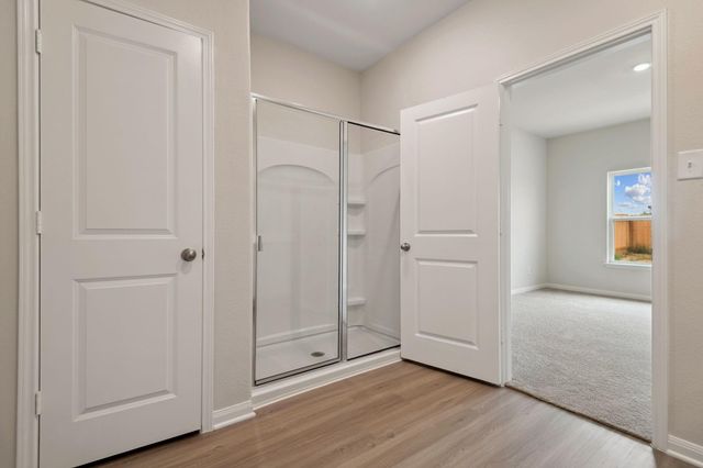 364 Kingston Way, Waller, TX 77484