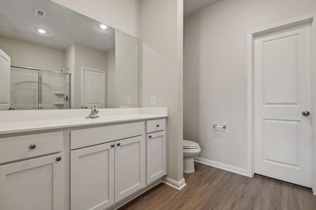 364 Kingston Way, Waller, TX 77484