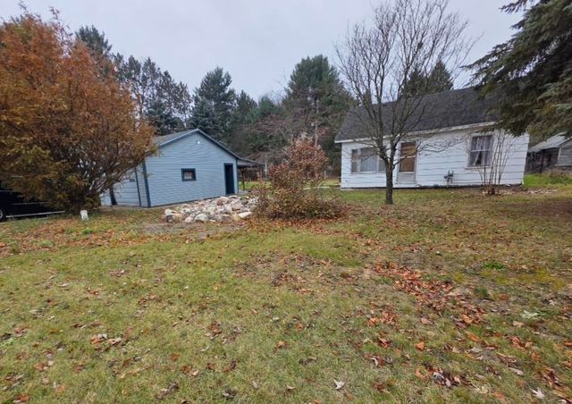 4132 Main, Paradise Twp, MI 49649