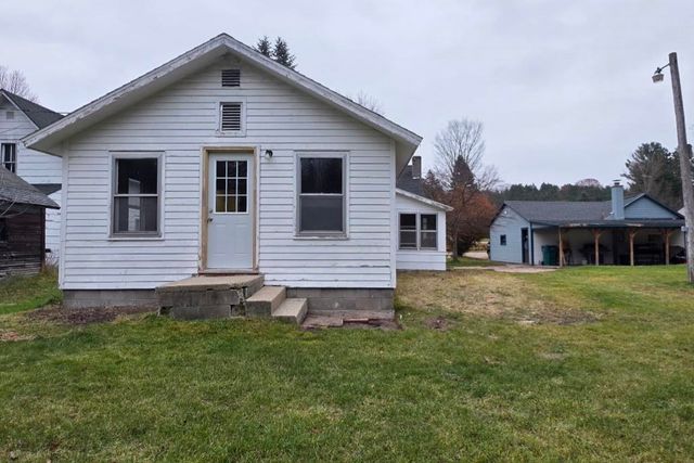 4132 Main, Paradise Twp, MI 49649