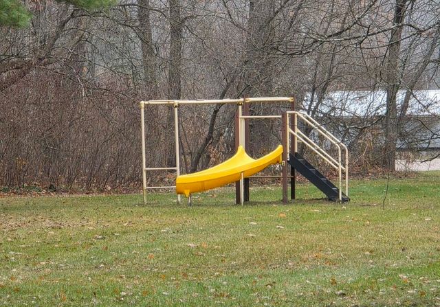 4132 Main, Paradise Twp, MI 49649