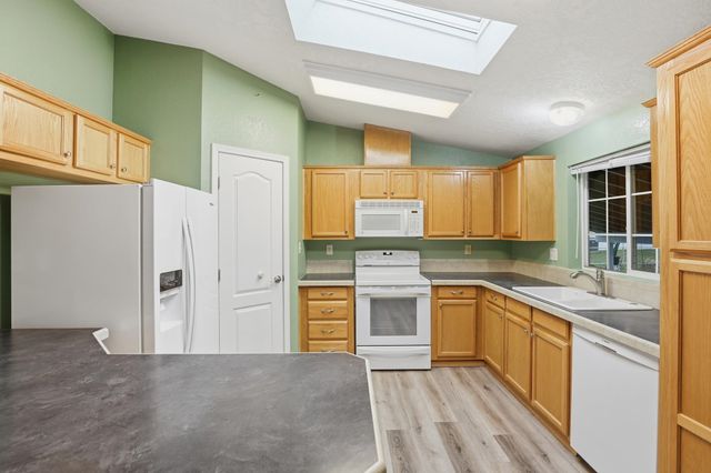 11303 E Jackson Ave, Spokane, WA 99206