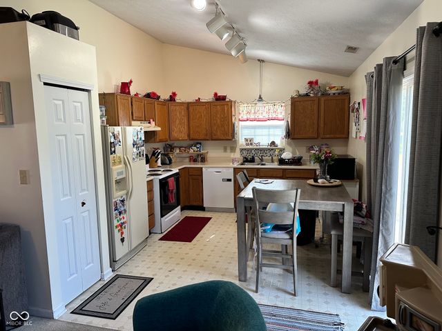 721 Chestnut Lane, Brownsburg, IN 46112