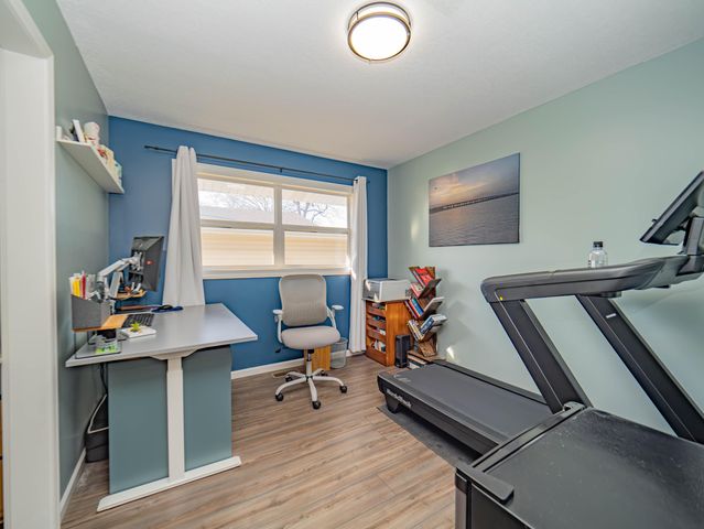 501 W LONGVIEW ST, Moberly, MO 65270