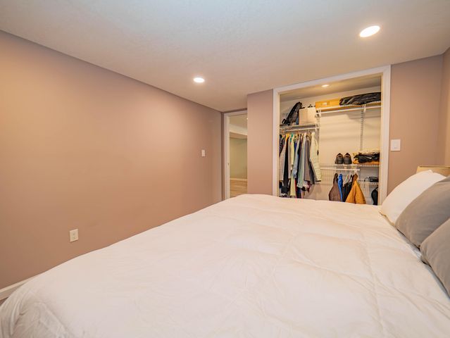 501 W LONGVIEW ST, Moberly, MO 65270