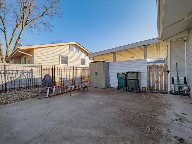 501 W LONGVIEW ST, Moberly, MO 65270