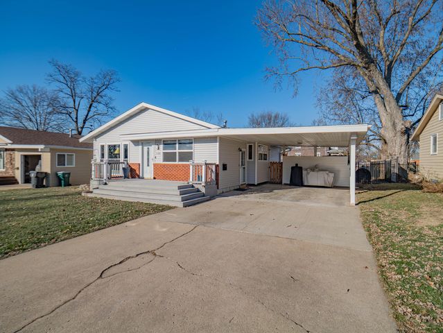 501 W LONGVIEW ST, Moberly, MO 65270