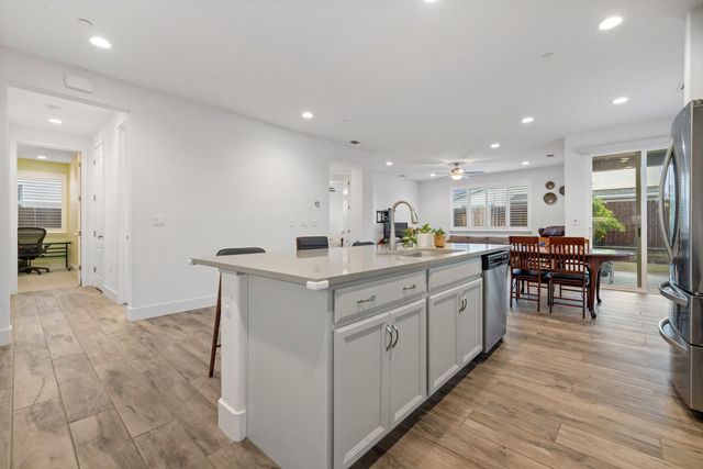 1640 Carrara Ln, Ripon, CA 95366