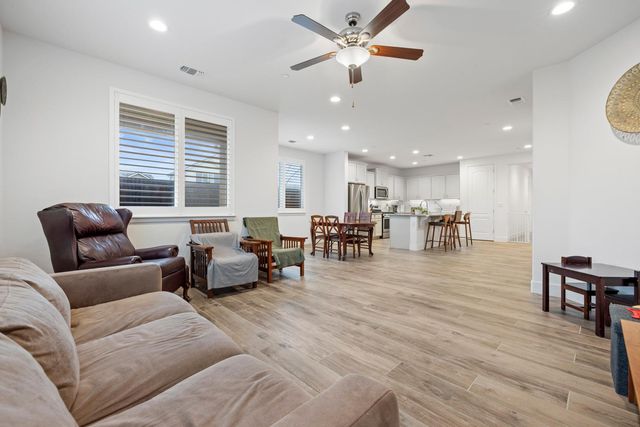 1640 Carrara Ln, Ripon, CA 95366