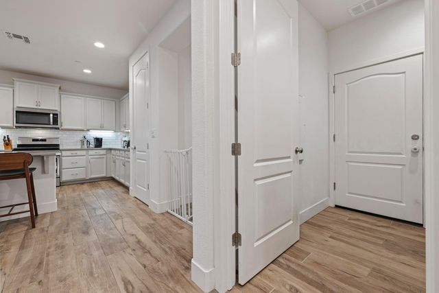 1640 Carrara Ln, Ripon, CA 95366