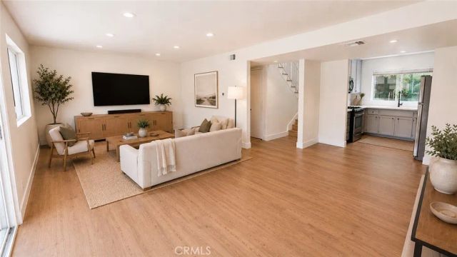6641 Wilbur Avenue, Reseda, CA 91335
