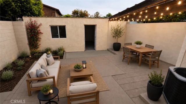 6641 Wilbur Avenue, Reseda, CA 91335