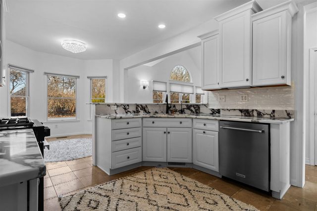 9069 Emerson Drive, Saline, MI 48176