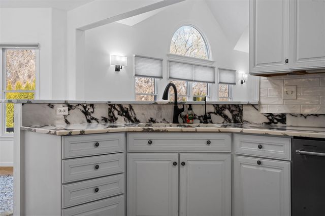 9069 Emerson Drive, Saline, MI 48176