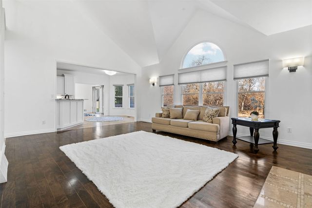 9069 Emerson Drive, Saline, MI 48176