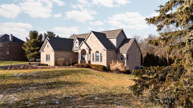 9069 Emerson Drive, Saline, MI 48176