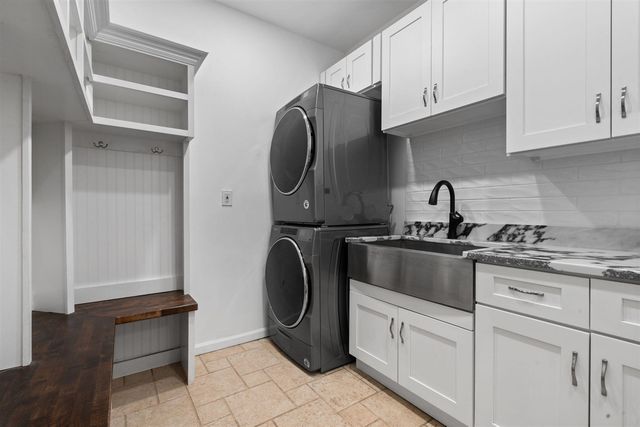 9069 Emerson Drive, Saline, MI 48176