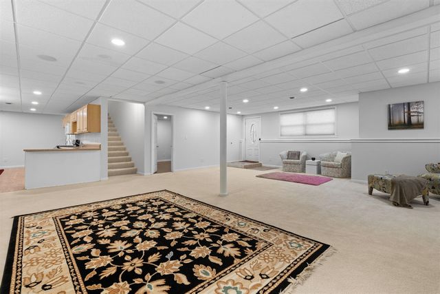 9069 Emerson Drive, Saline, MI 48176