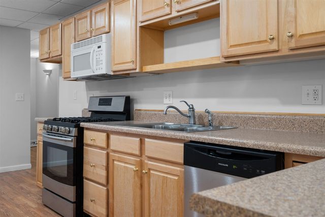 9069 Emerson Drive, Saline, MI 48176