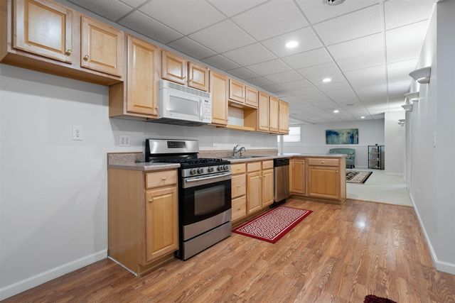 9069 Emerson Drive, Saline, MI 48176