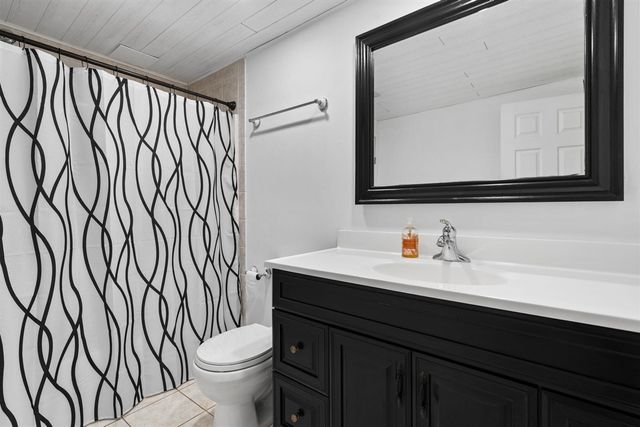 9069 Emerson Drive, Saline, MI 48176