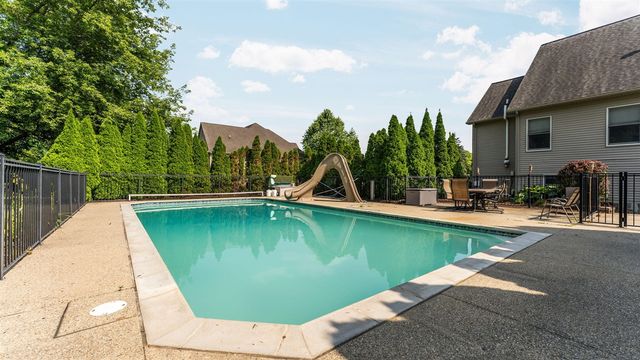 9069 Emerson Drive, Saline, MI 48176