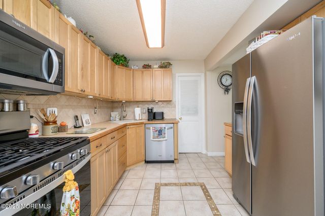 40 Brindletown Road, New Egypt, NJ 08533