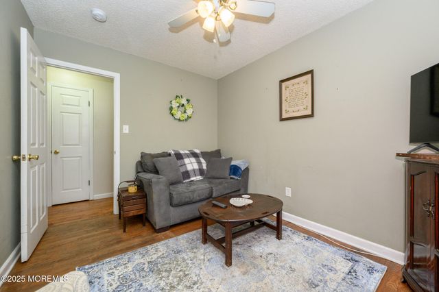 40 Brindletown Road, New Egypt, NJ 08533