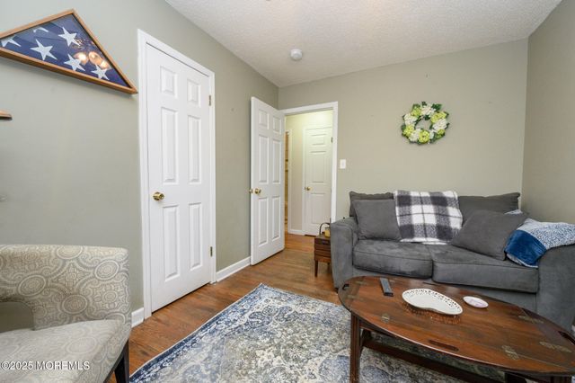 40 Brindletown Road, New Egypt, NJ 08533