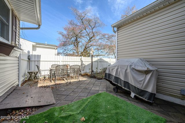 40 Brindletown Road, New Egypt, NJ 08533