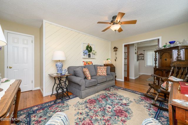 40 Brindletown Road, New Egypt, NJ 08533