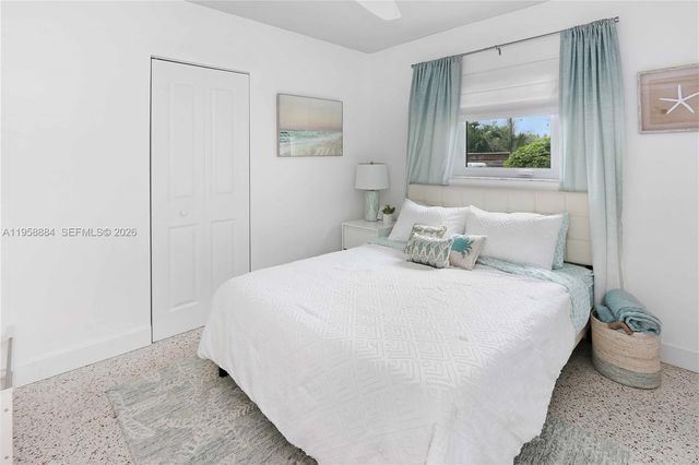 930 N 11th Ct, Hollywood, FL 33019