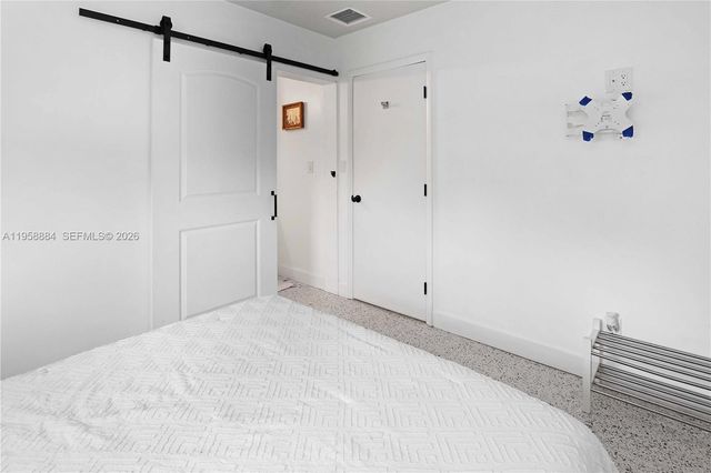 930 N 11th Ct, Hollywood, FL 33019