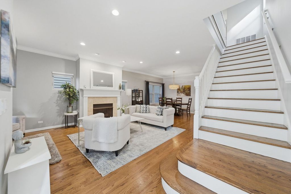 1606 W EDGEWATER Avenue, Chicago, IL 60660 — photo 4