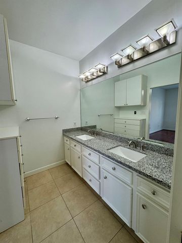 11854 Taylorcrest Road, Houston, TX 77024