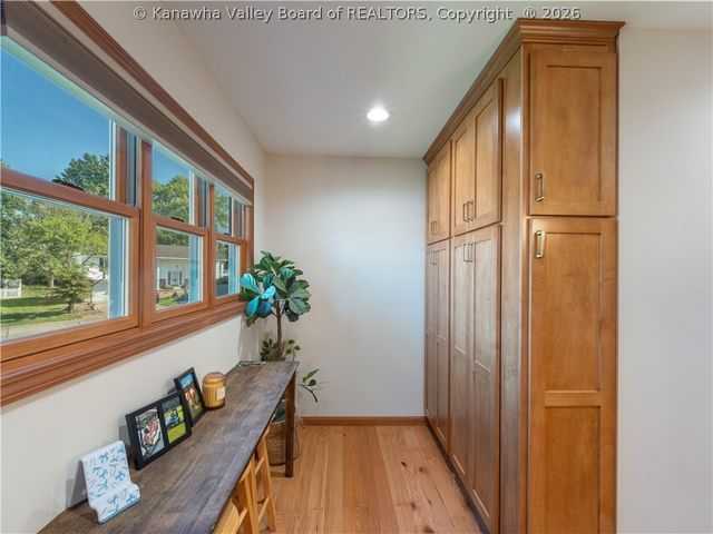 5303 Edgebrook Drive, Charleston, WV 25313